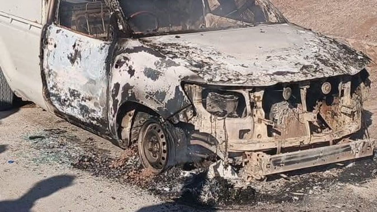 Pakistan'da Karak'ta polis minibüsüne silahlı ve bombalı saldırı: 5 şehit