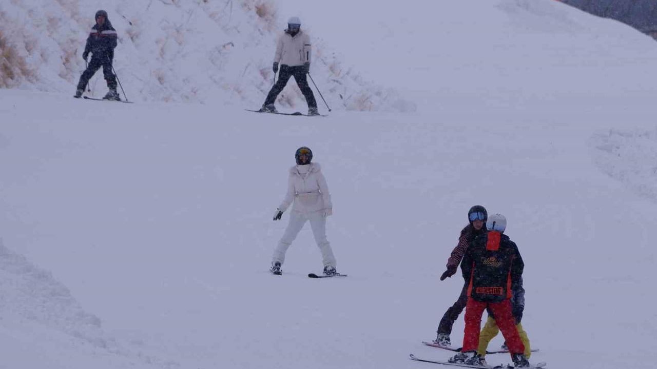 Palandöken'de kar, kış ve kayak keyfi