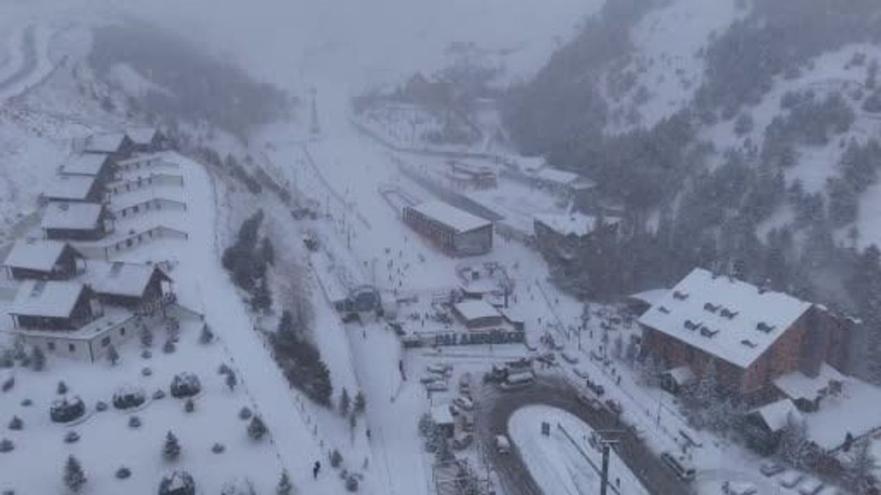 Palandöken'de Yoğun Kar Turizmcileri Sevindirdi
