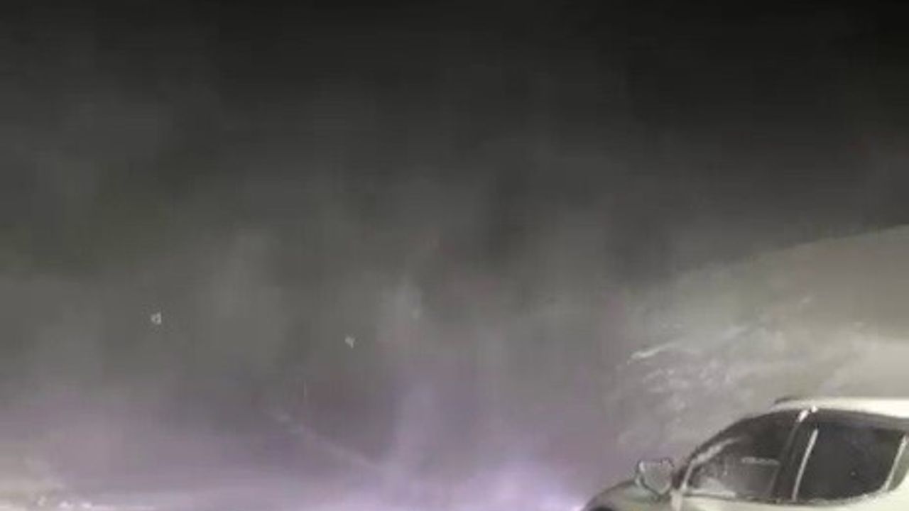 Palandöken Geçidinde Mahsur Kalanlar Kurtarıldı