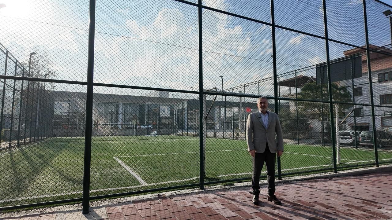 Pamukkale'de Bağbaşı Mahallesi halı sahası ücretli hale getirildi