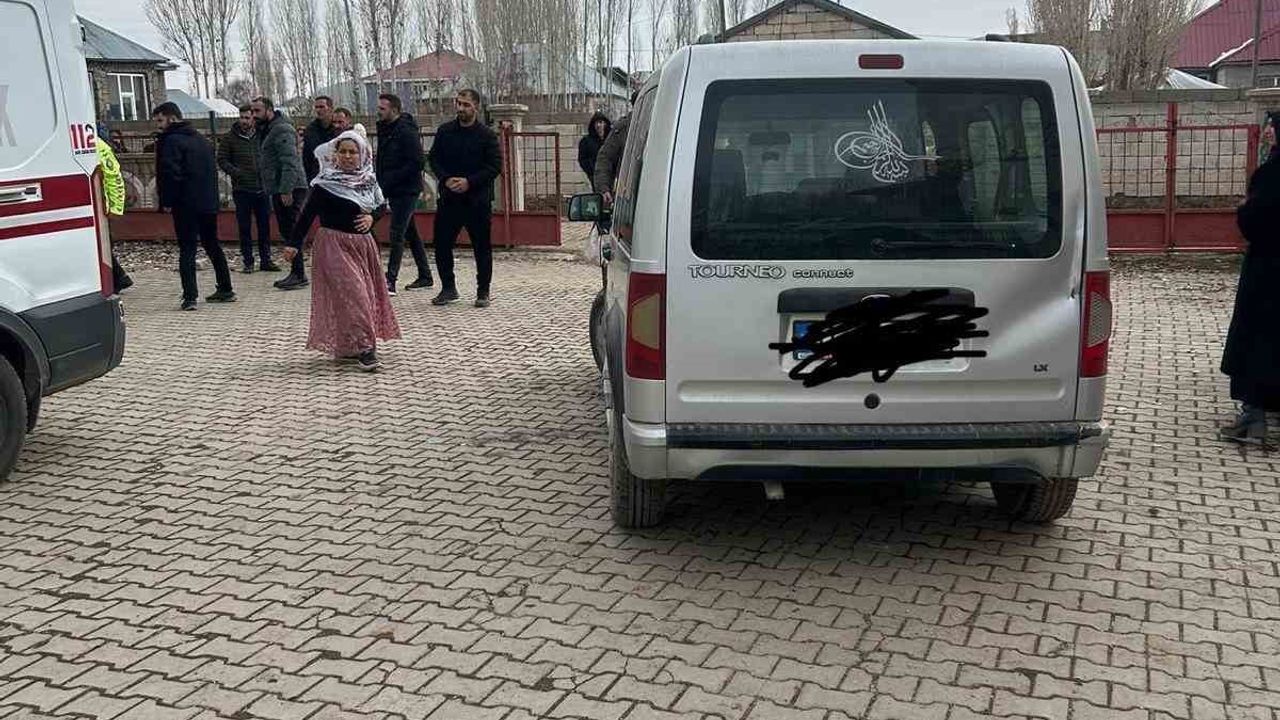 Patnos'ta okul bahçesinde trafik kazası: 12 yaşındaki Medine Şener yaşamını yitirdi