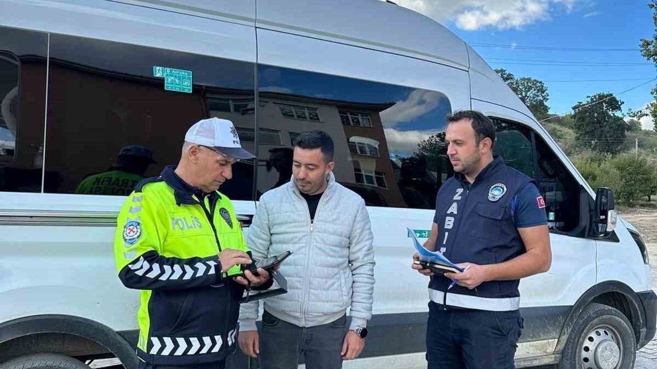 Pazarlar'da okul servislerine ortak denetim