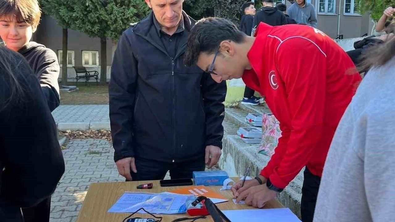 Pazarlar Spor Lisesi'nde oryantiringte milli forma coşkusu