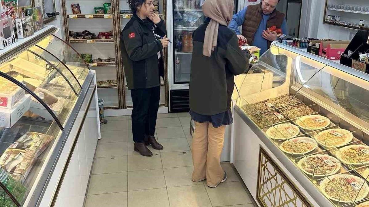 Pazaryeri'de yılbaşı öncesi gıda denetimleri sıklaştırıldı