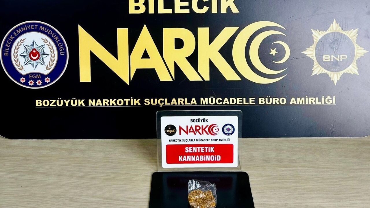 Pazaryeri'nde narkotik operasyonu: 2 gözaltı