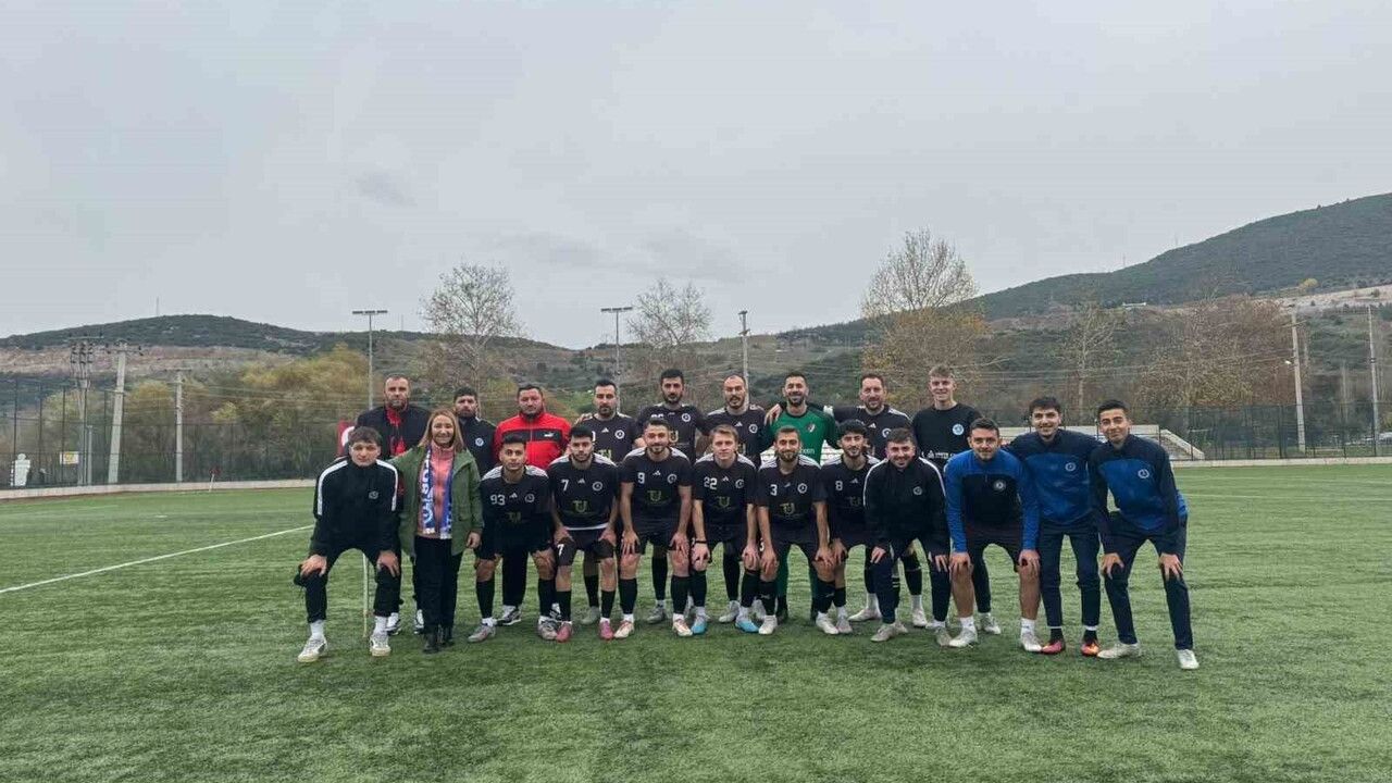 Pazaryerispor, Ertuğrulspor'u 9-1 Yenerek Sezona İddialı Başladı