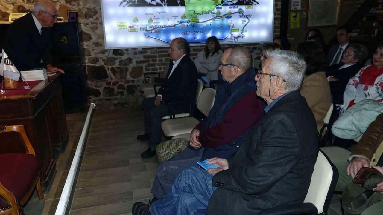 Prof. Dr. Kenan Mortan'ın '100 Soruda Kazdağları ve Etekleri Kılavuzu' tanıtıldı