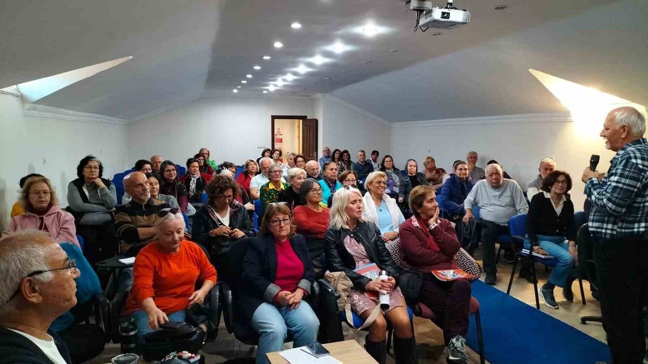 Prof. Dr. Muammer Tuna’dan 'Aydınlanmanın Işığında Cumhuriyet' Konferansı