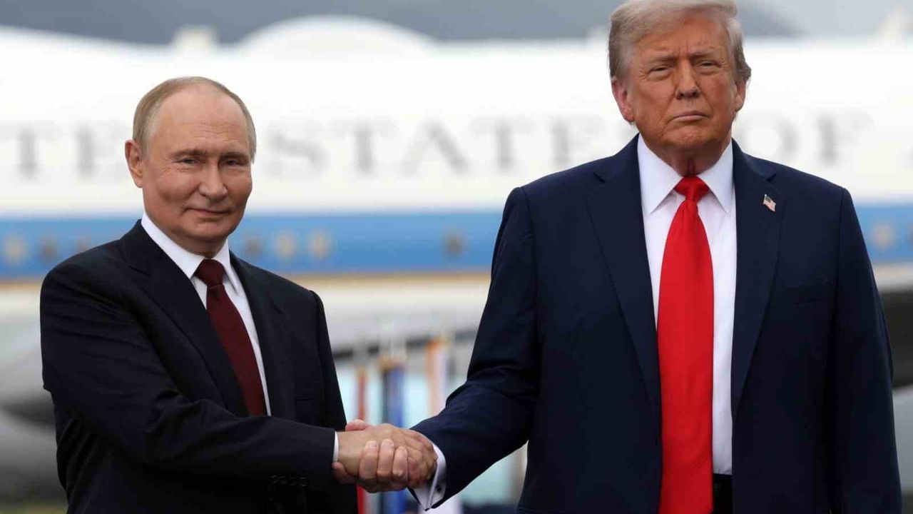 Putin ile Trump telefonda görüştü — Novgorod iddiası ve müzakelerin etkisi