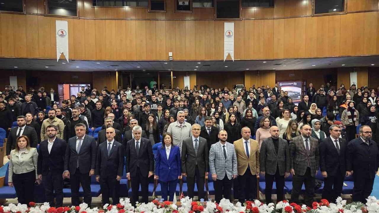 Rektör Aydın: Aile, madde bağımlılığına karşı en güçlü kale