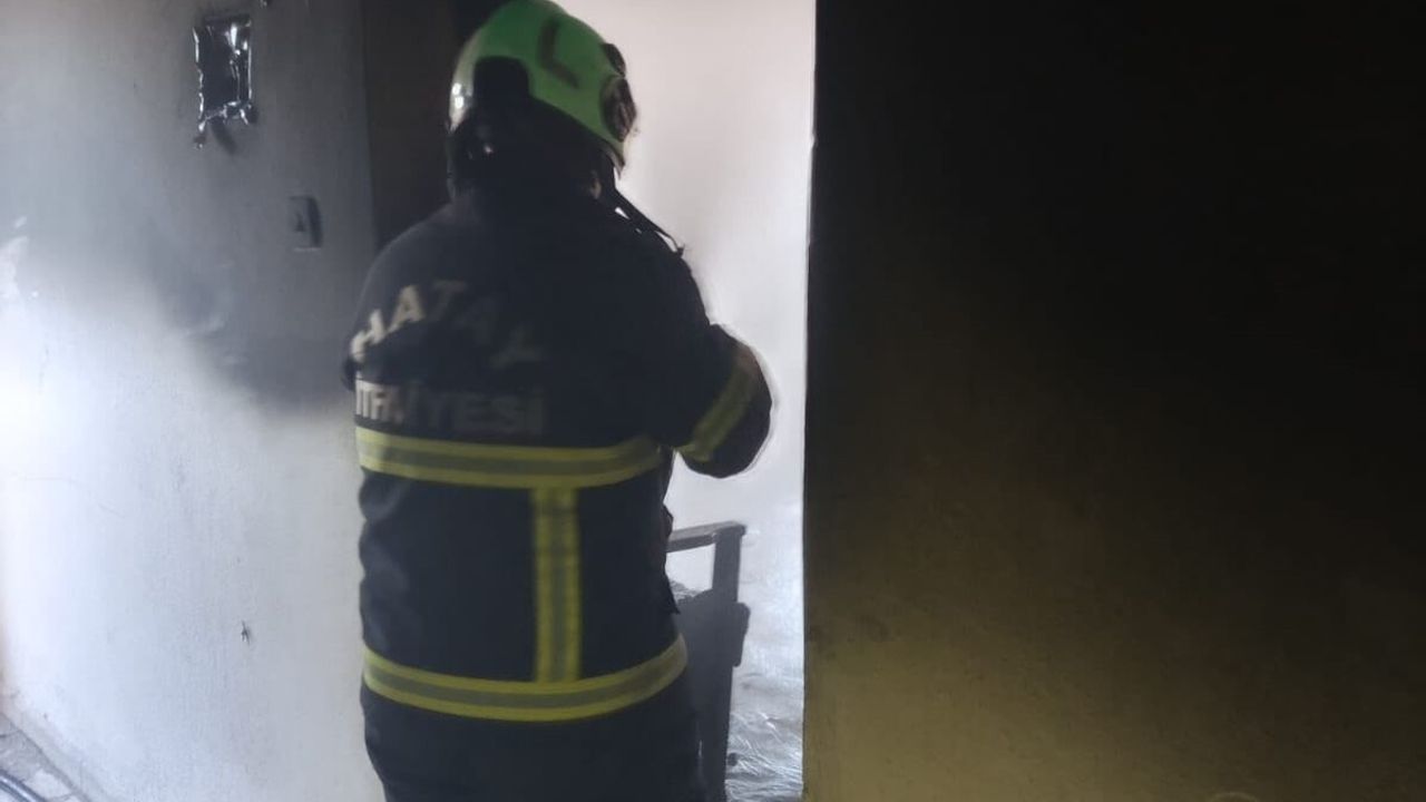 Reyhanlı'da ev yangını: konut kullanılamaz hale geldi