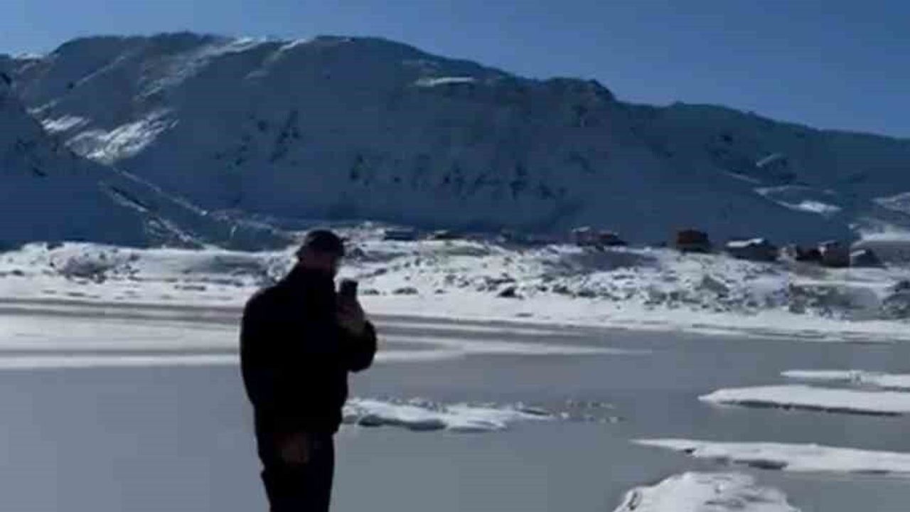 Rize'de 'Adalı göl' buz tuttu — Yaylada termometreler -13'ü gösterdi