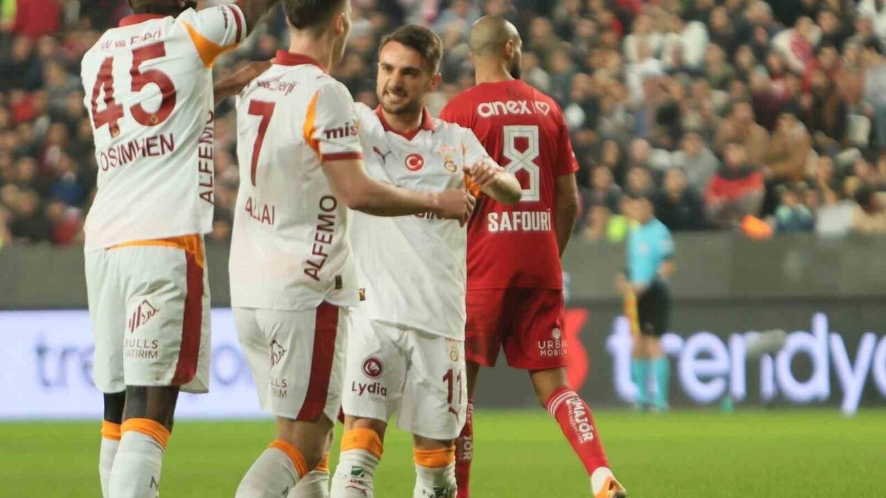 Roland Sallai, Antalyaspor karşısında bu sezonun ilk golünü attı