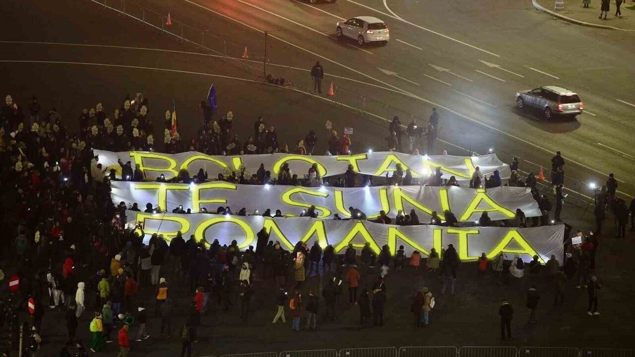 Romanya'da yargı reformu talepleriyle protestolar sürüyor