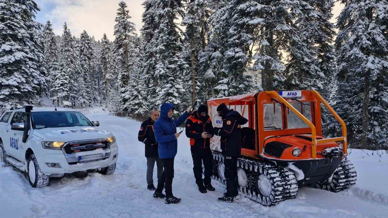 Safranbolu'da kar nedeniyle 11 kişi mahsur kaldı
