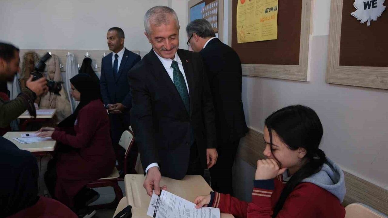 Şahinbey'de 8. Umre Ödüllü Kitap Okuma Yarışması düzenlendi