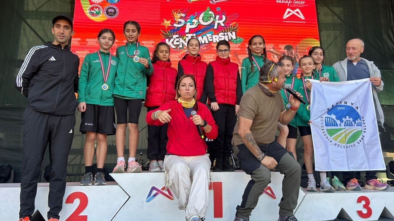 Sakarya Büyükşehir Spor Kulübü, Zonguldak ve Mersin'den 5 madalya ile döndü