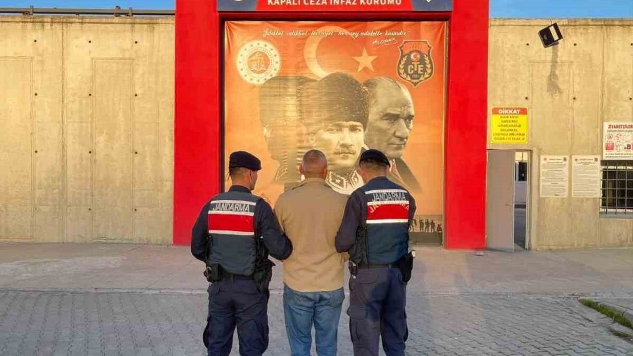 Sakarya'da 42 ve 28 yıl kesinleşmiş hapis cezası olan iki kişi yakalandı