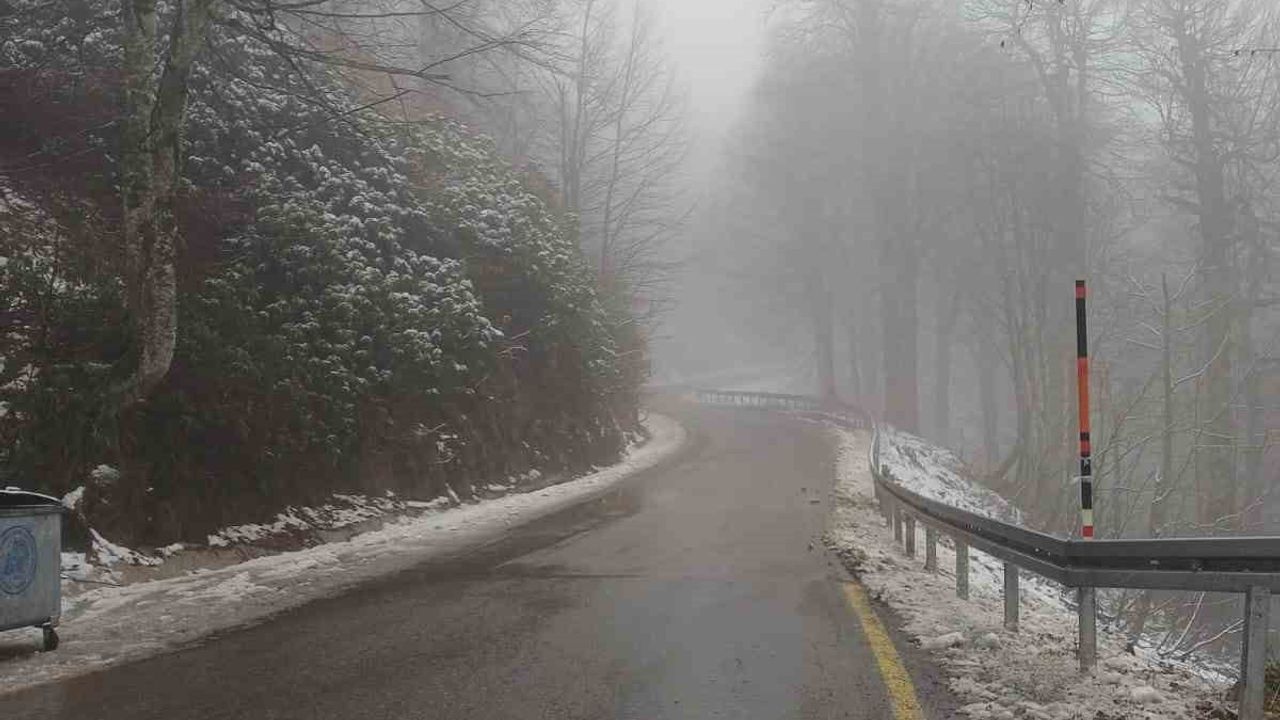 Samanlı Dağları Kartepe Zirvesinde Kar Etkisini Sürdürüyor