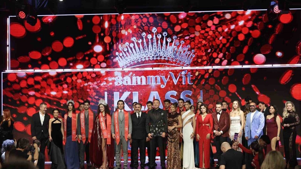 SammyVit Klass Model Türkiye 2025'te Türkiye Güzeli Seçildi