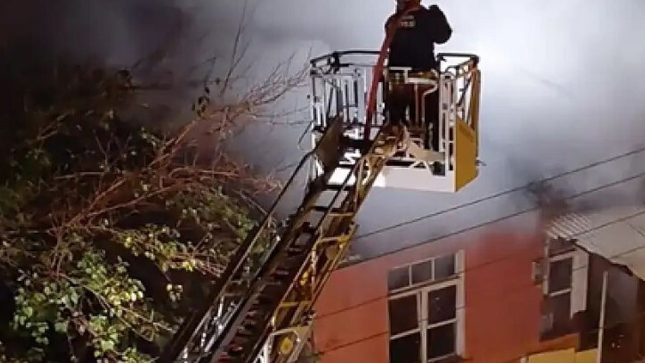 Samsun Çarşamba'da iki katlı müstakil evde yangın: 1 kişi yaşamını yitirdi
