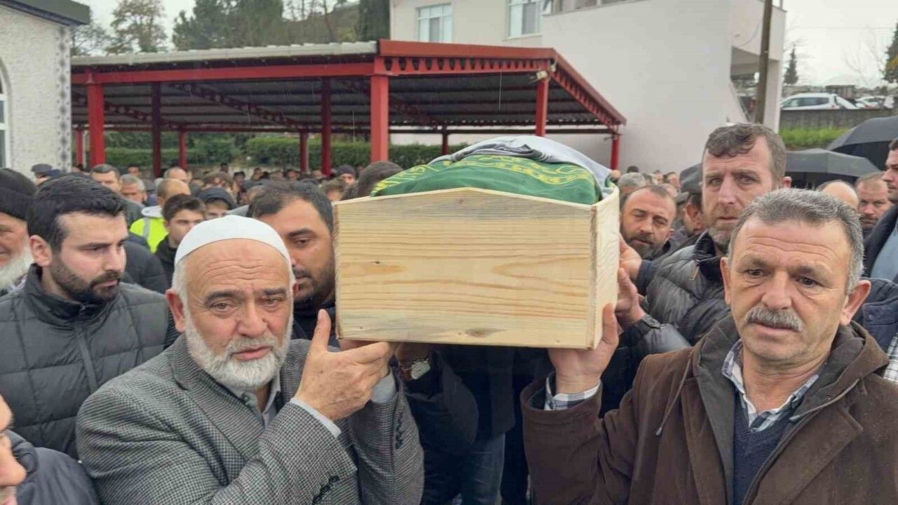 Samsun'da silaj makinesine kapılan 10 yaşındaki çocuk toprağa verildi