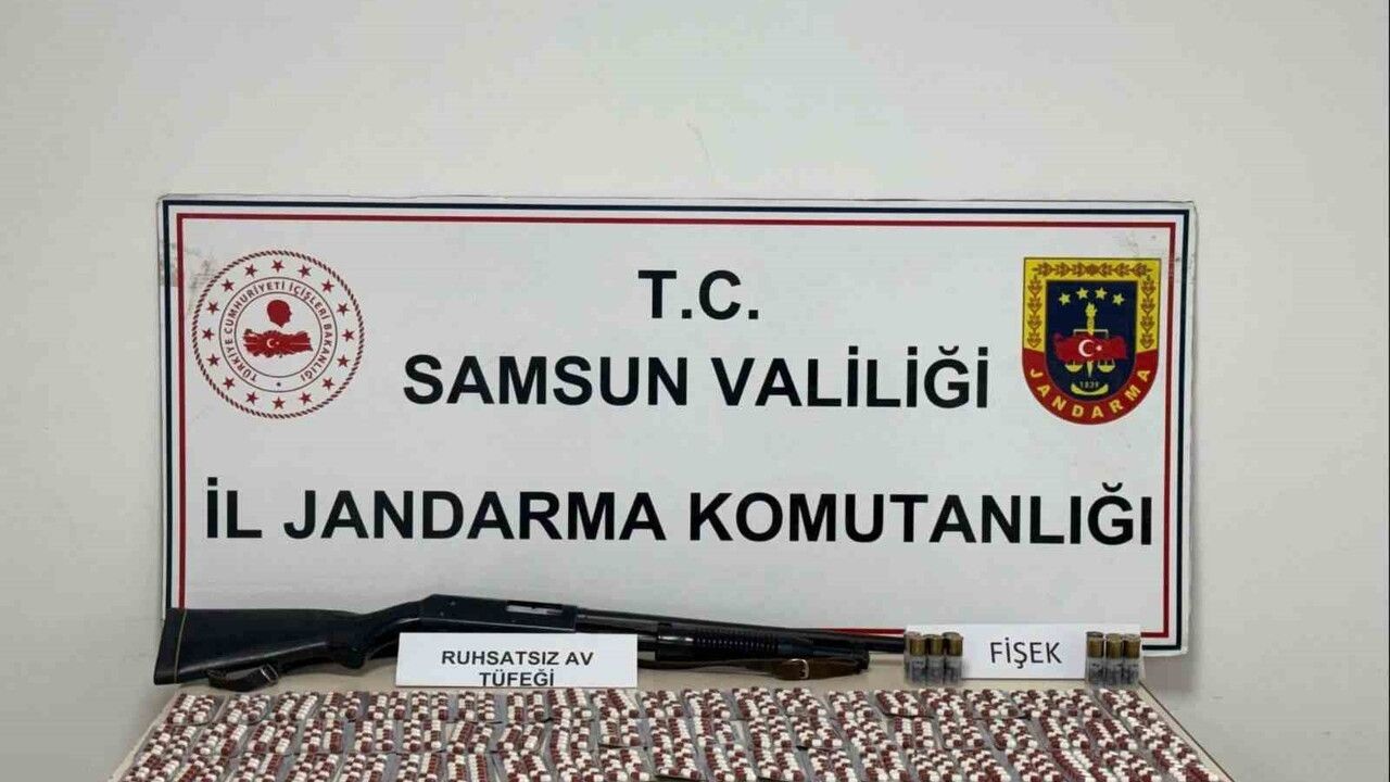 Samsun Kavak'ta jandarmadan uyuşturucu operasyonu: 2 gözaltı
