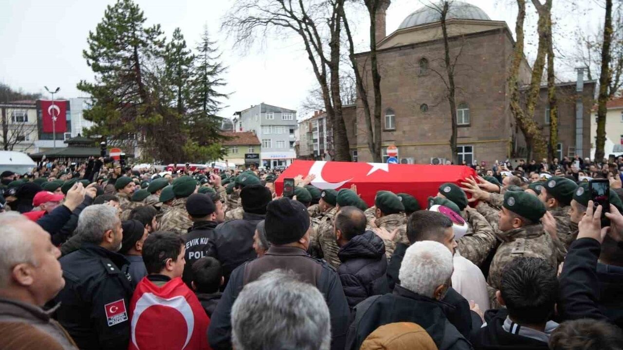 Samsunlu Özel Harekat Polisi Emre Albayrak Uğurlandı