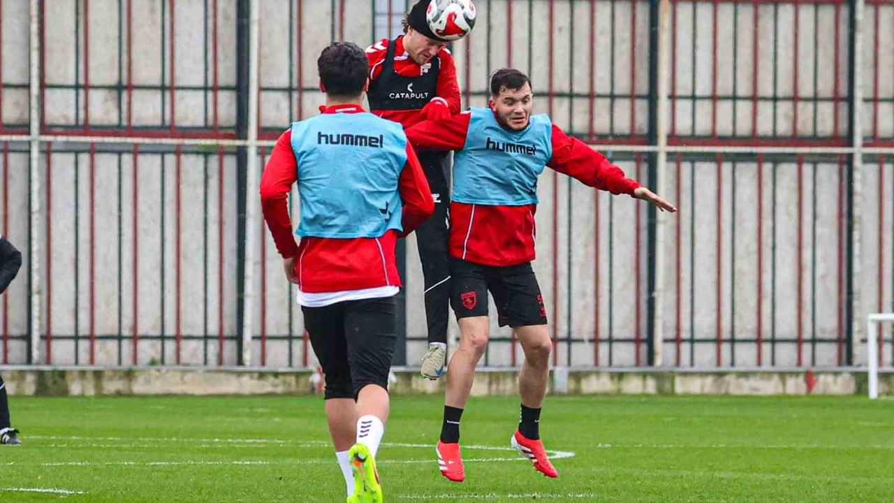 Samsunspor, Fenerbahçe maçı hazırlıklarına başladı