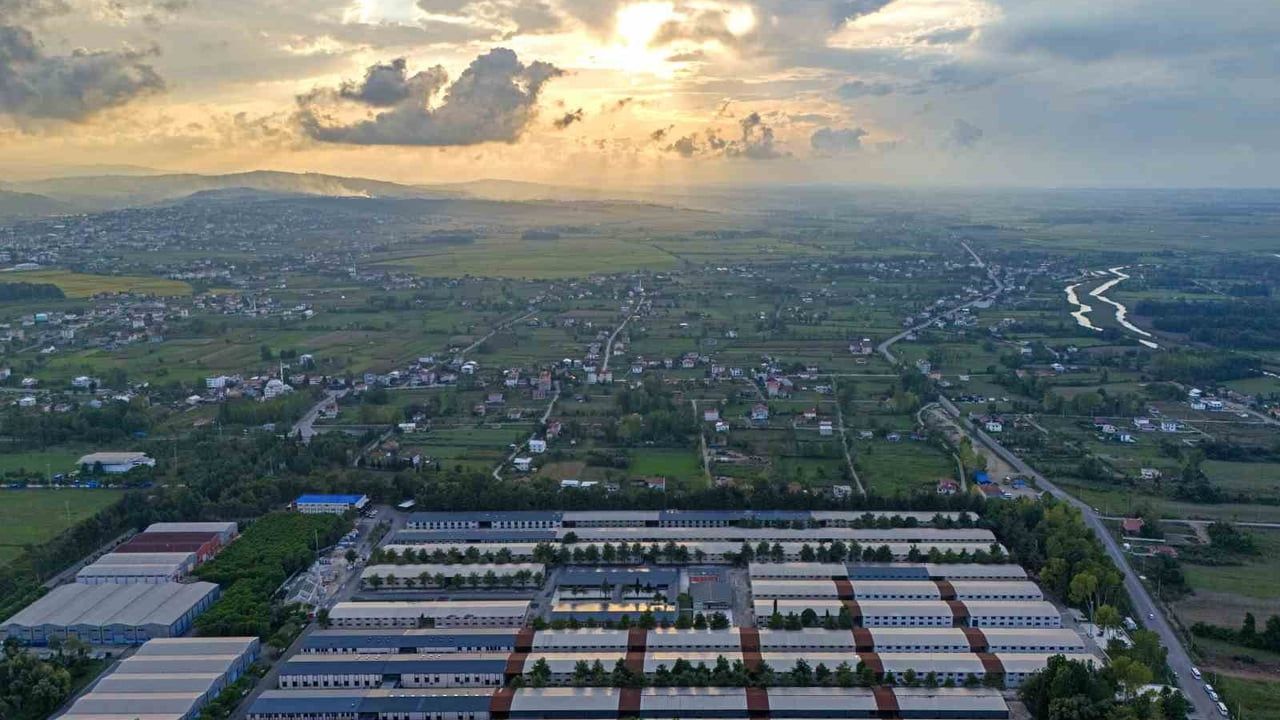 SAMÜ 7 alanda Türkiye'nin ilk 20 üniversitesi arasında