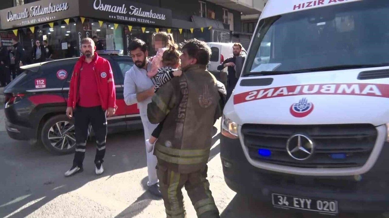 Sancaktepe’de asansör yangını: Anne ve çocuğu kurtarıldı, 2 itfaiye eri dumandan etkilendi