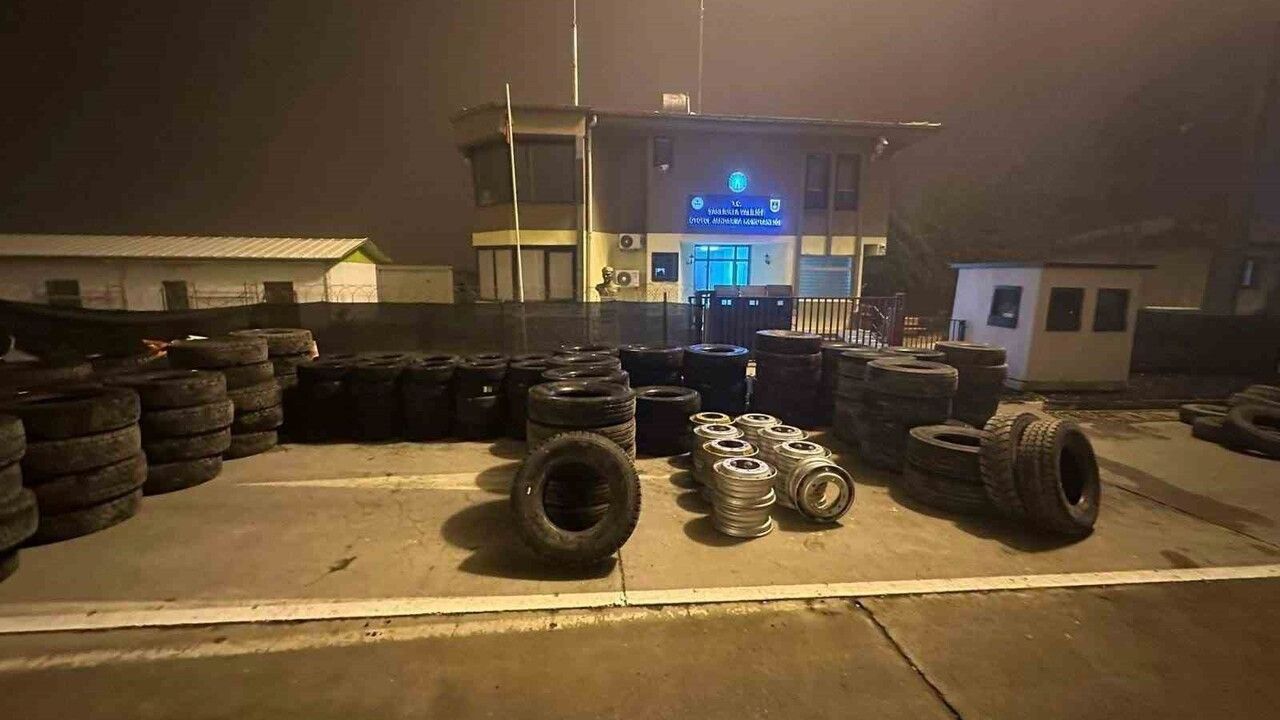Şanlıurfa'da 2 milyon TL'lik kaçak lastik operasyonu: 2 gözaltı