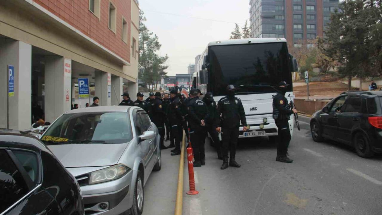 Şanlıurfa'da rüşvet ve yolsuzluk operasyonu: 11 tutuklama