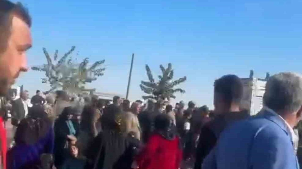 Şanlıurfa'da yolun karşısına geçmeye çalışan 15 yaşındaki çocuk hayatını kaybetti