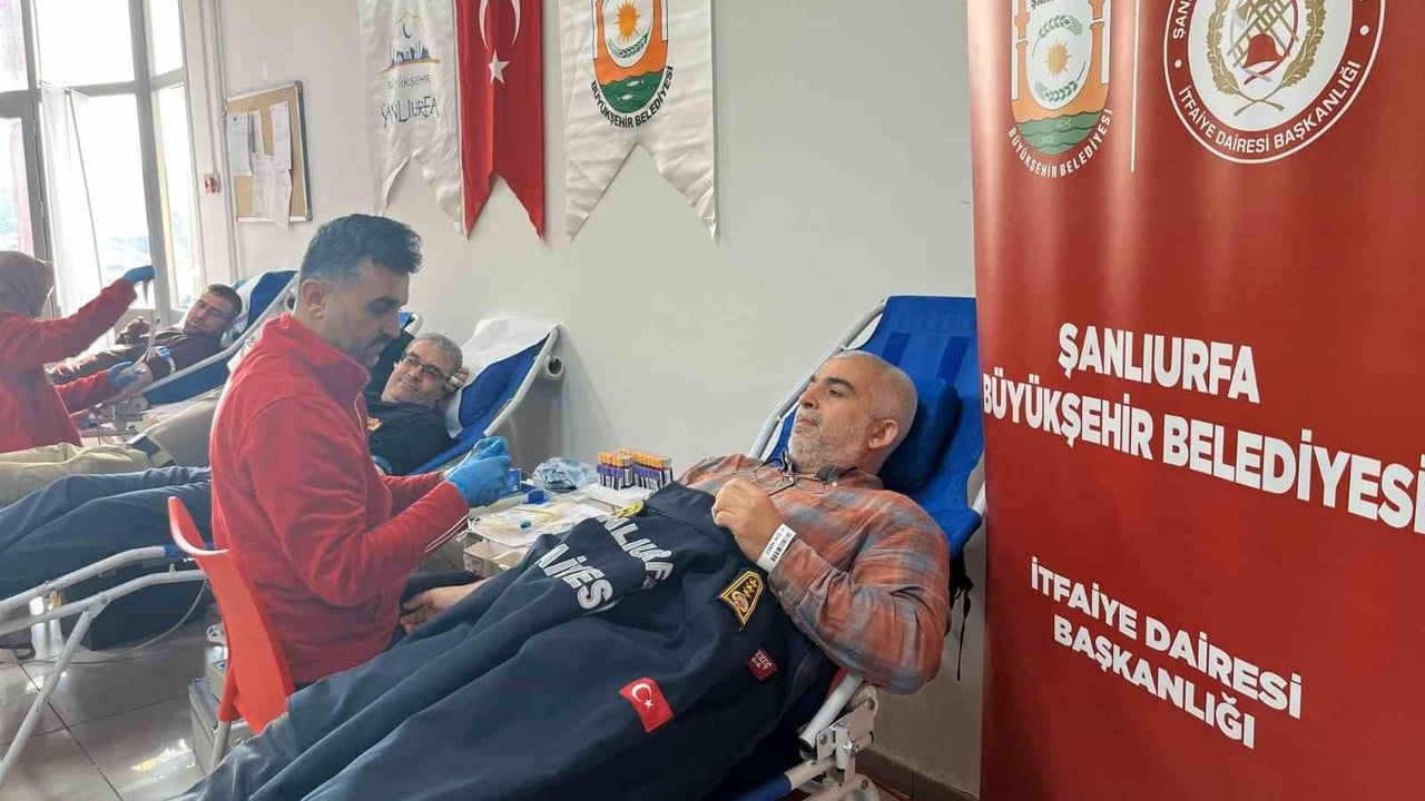 Şanlıurfa İtfaiyesi kan bağışı kampanyasında yoğun destek gösterdi