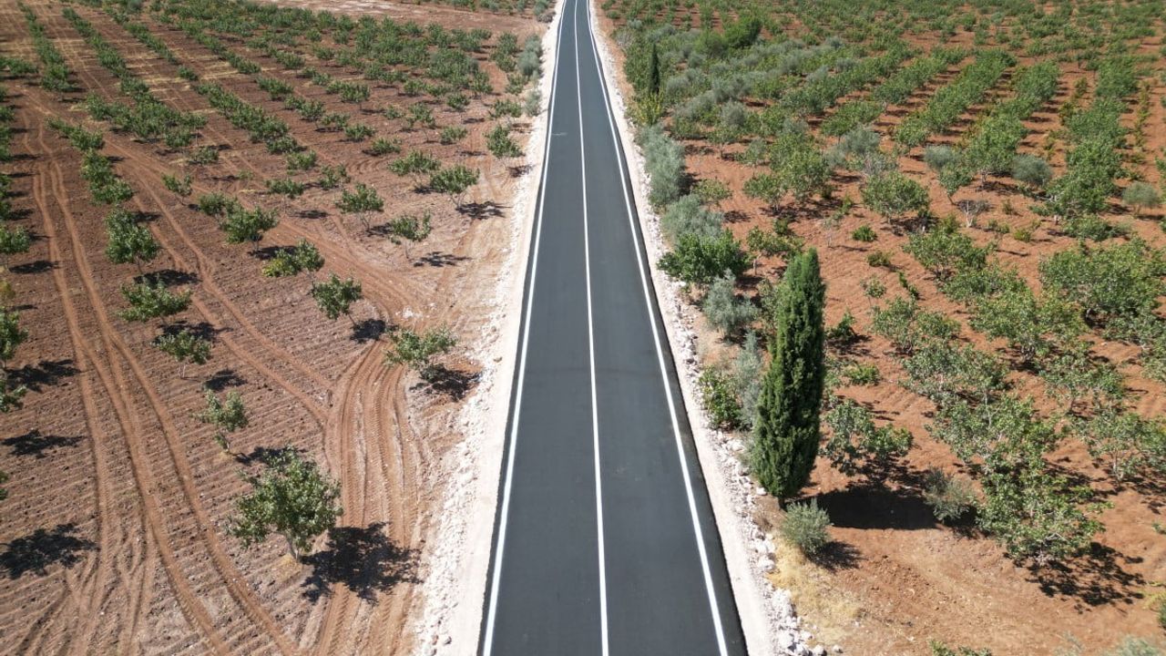 Şanlıurfa kırsalında 1.296 kilometrelik yol yapımı ve yenileme