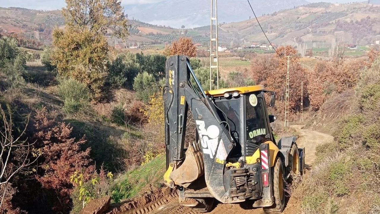 Sarıgöl'de ova yolları düzenleme çalışmaları başladı