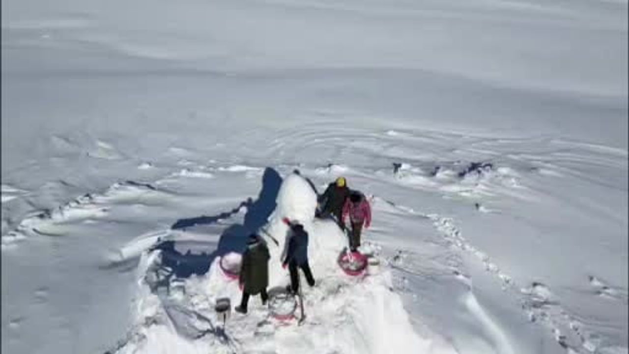 Sarıkamış’ta 'Beyaz Dram' Kardan Heykellerle Anılıyor