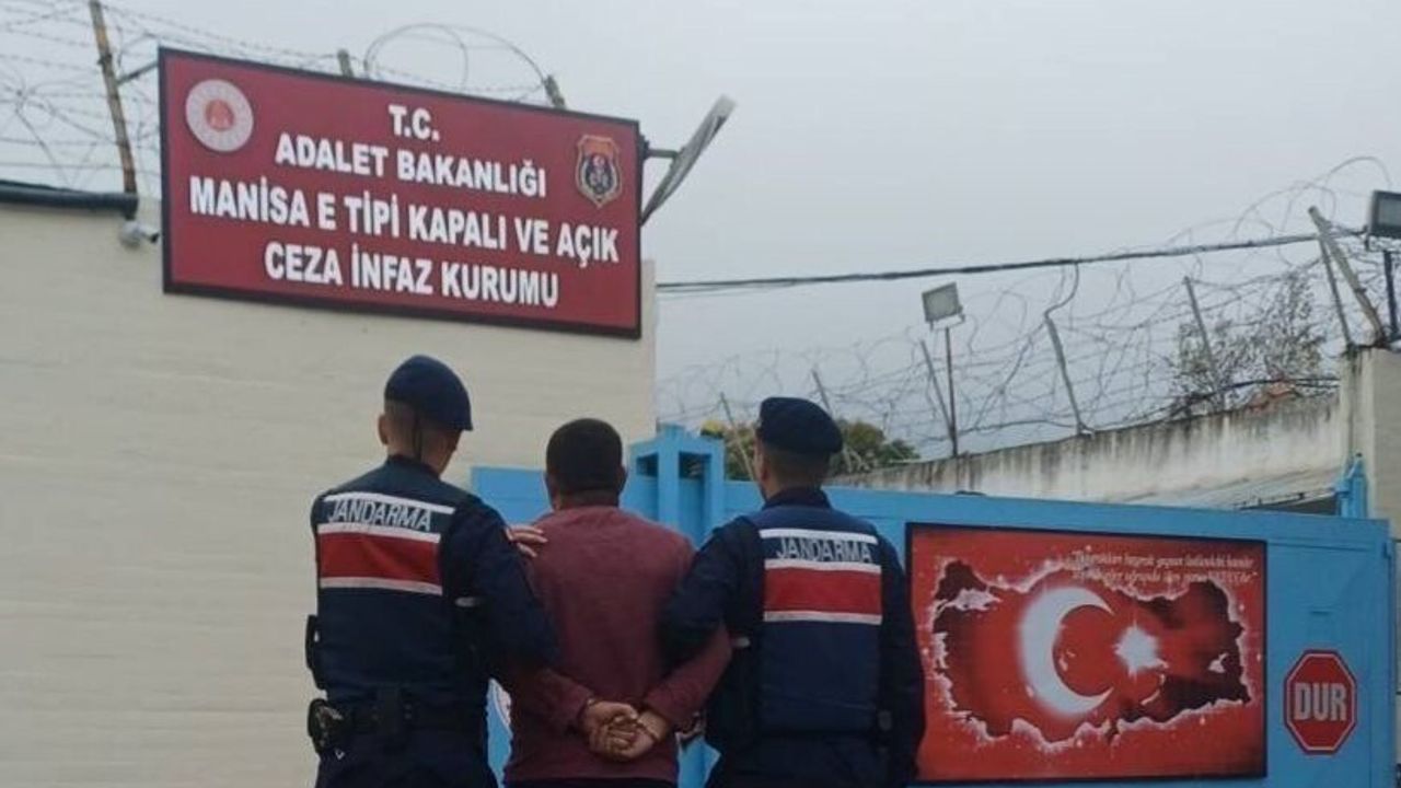 Saruhanlı'da bağ evinde yakalanan firari hükümlü adliyeye sevk edildi