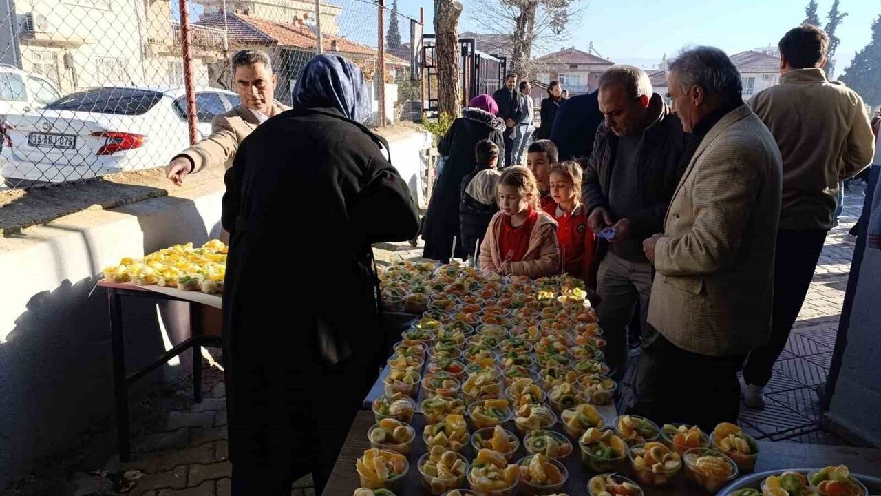 Selendi Atatürk İlkokulunda Yerli Malı Haftası'na Togg Damgası