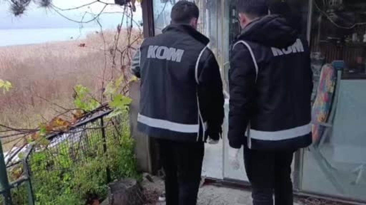 Serdivan'da Evini Kaçak İçki İmalathanesine Çeviren Şahıs Gözaltına Alındı