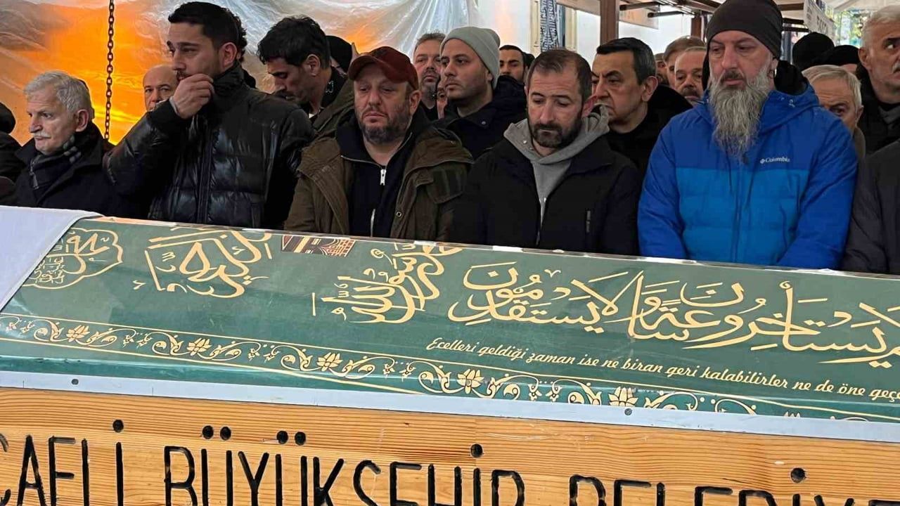 Serkan Keskin'in babası Vehbi Keskin İzmit'te defnedildi