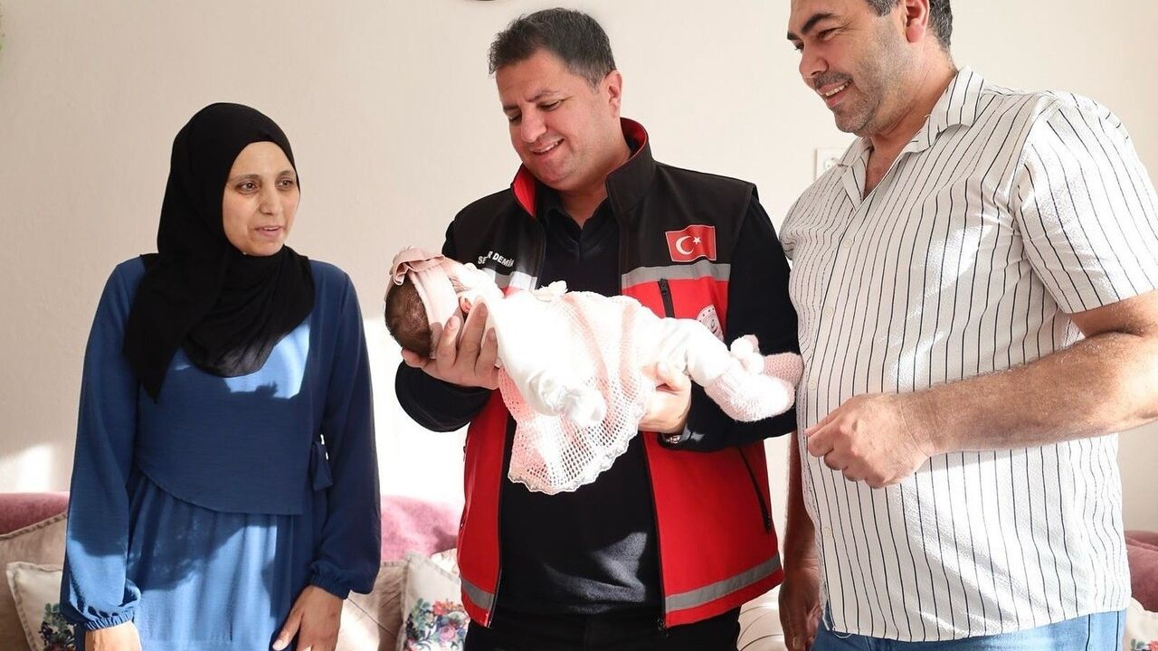 Sevinç Ailesi Koruyucu Aileliğe Bir Kız Daha Dahil Etti