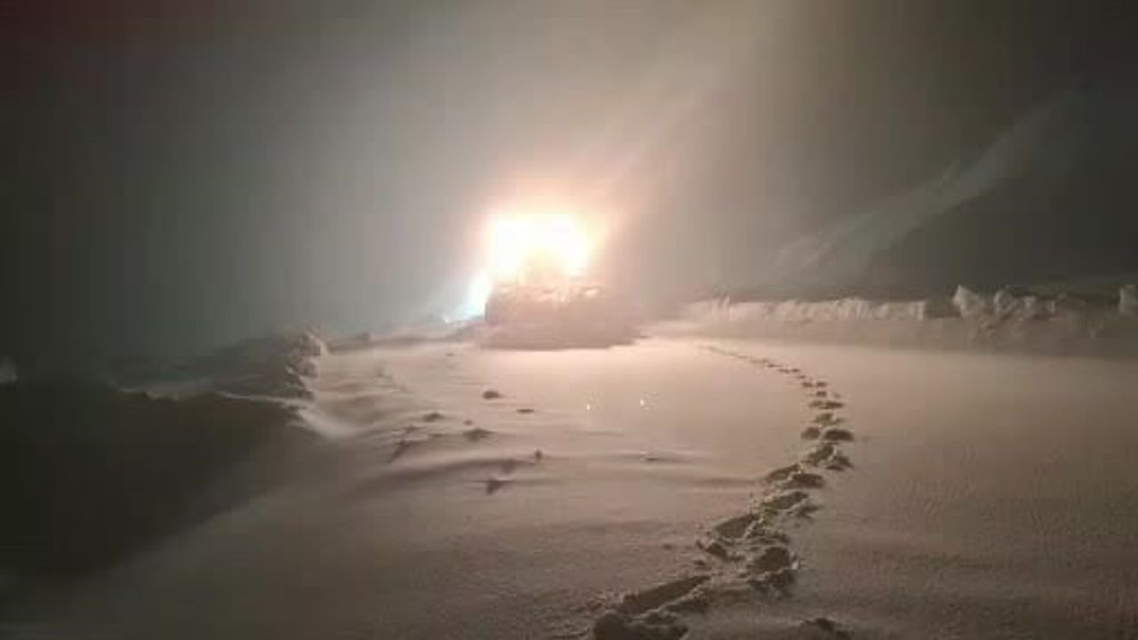 Siirt’te karla mücadele: 97 araç, 202 personel sahada