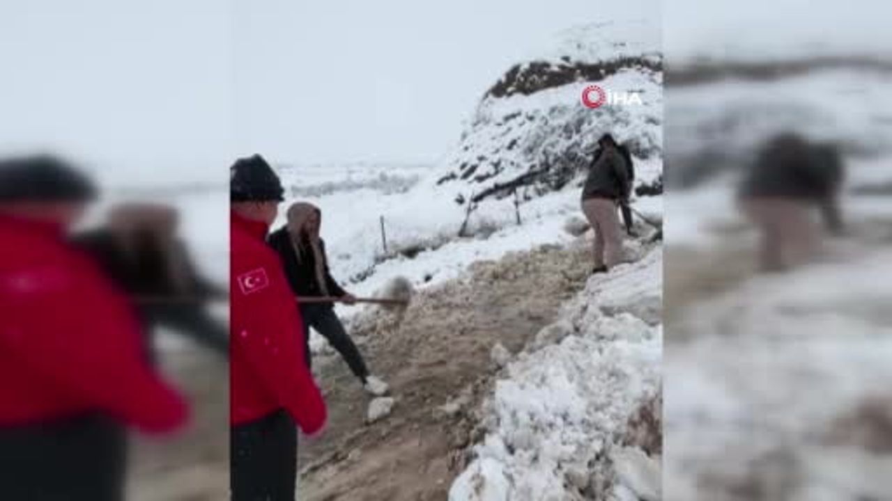 Siirt'te mahsur kalan diyaliz hastası UMKE tarafından kurtarıldı