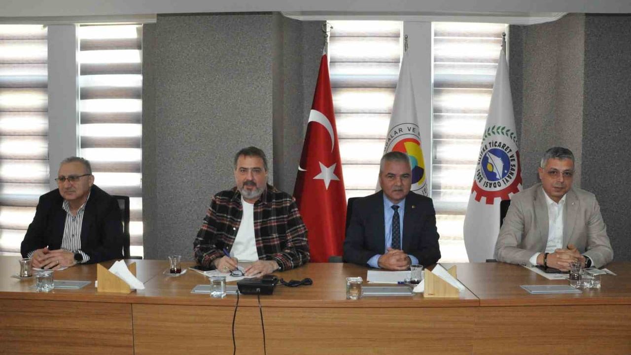 Silifke il olma hedefine odaklandı