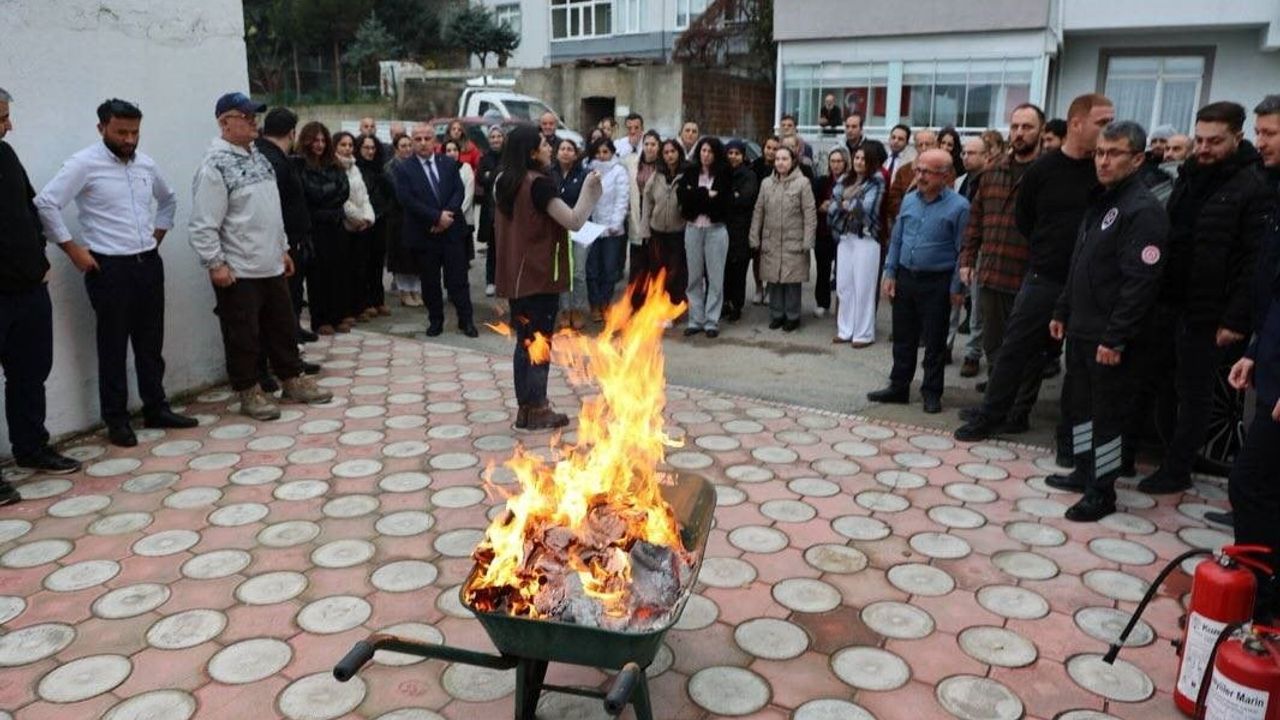 Sinop’ta gerçeği aratmayan yangın ve tahliye tatbikatı