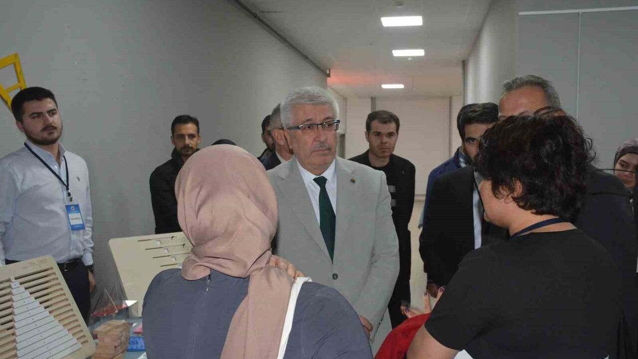 Sinop'ta ISUSS 2025: Öğrenci Atölyeleriyle Bilim ve Sanat Şöleni