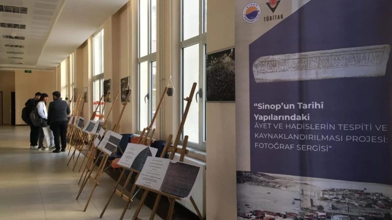 Sinop’ta tarihi yapılardaki ayet ve hadisler fotoğraf sergisiyle sergilendi
